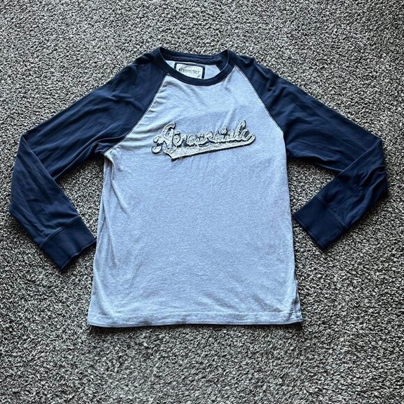 Aeropostale Tops - Y2K Aeropostale TShirt Women XL Gray Raglan Long Sleeve Preppy 2000s Nostalgic